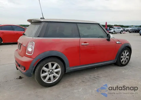 2011 Mini Cooper S z USA, uszkodzony, nr VIN WMWSV3C5XBTY23021